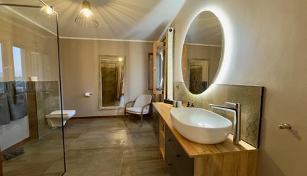 Rooms-Bathroom-Hohenstein-Lodge
