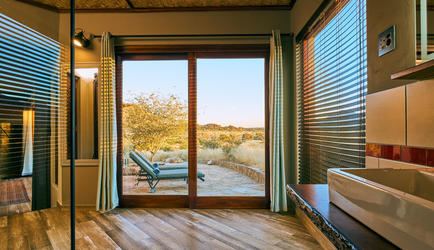 Chalet-Bathroom-View-Hohenstein-Lodge