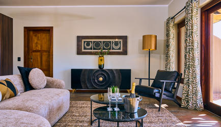 Double-Chalet-1-Livingroom-Hohenstein-Lodge