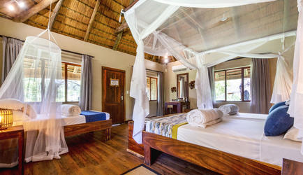 Hakusembe River Lodge