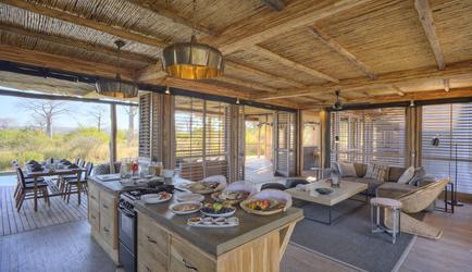 Jabali Privatge House Lounge and Kitchen Area