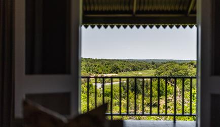 Kirkman's Kamp - Cottages, balcony view