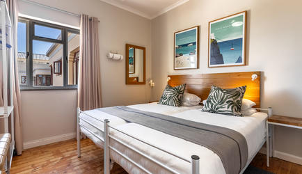 Tidal Pool - Traditional Family 2 Bedroom Apartment | Bedroom