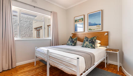 Tidal Pool - Traditional Family 2 Bedroom Apartment | Bedroom