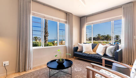 Tidal Pool - 2 Bedroom Panoramic Apartment | Lounge