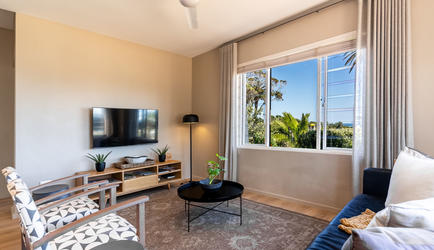 Tidal Pool - 2 Bedroom Panoramic Apartment | Lounge