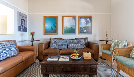 Tidal Pool - Traditional Family 3 Bedroom Apartment | Lounge