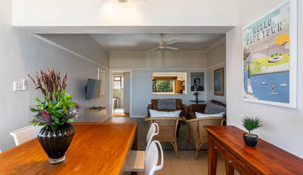 Tidal Pool - Traditional Family 3 Bedroom Apartment | Dining Room
