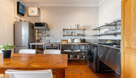 Tidal Pool - Traditional Family 3 Bedroom Apartment | Kitchen