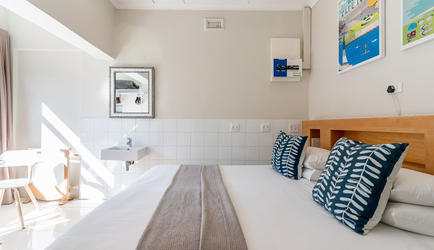 Tidal Pool - Traditional Family 3 Bedroom Apartment | Bedroom