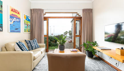 Tidal Pool - 3 Bedroom Apartment | Lounge