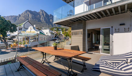 Beach View Apartments - Studio | View / Deck