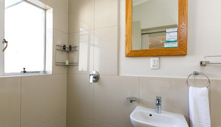 Stone Cottages - Studio's | Bathroom