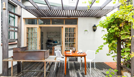 Stone Cottages - 2 Bedroom Cottages | Bedroom | Deck / BBQ
