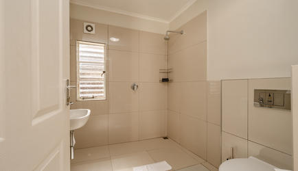 Stone Cottages - 2 Bedroom Hot Tub Cottage | Bathroom