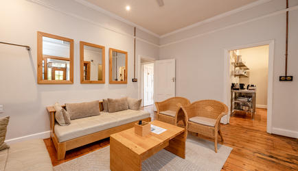 Stone Cottages - Extra Large 3 Bedroom Cottage | Lounge