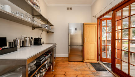 Stone Cottages - Extra Large 3 Bedroom Cottage | Kitchen