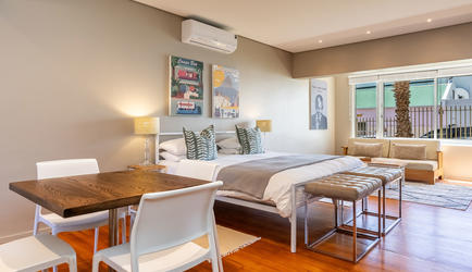 Village Apartments - Standard Studio | Dining Area