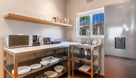 Village Apartments - Standard Studio | Kitchenette