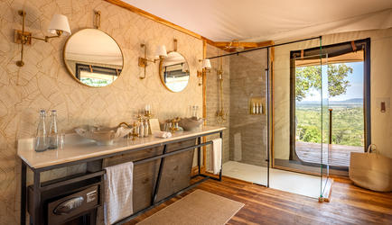 Honeymoon tent bathroom