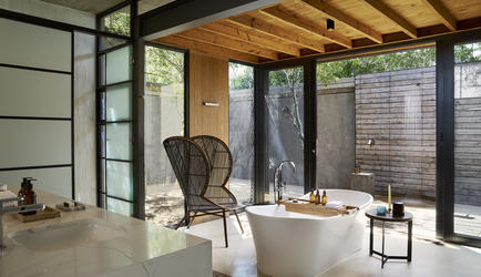 Lion Sands Fish Eagle Residence - Second Bedroom