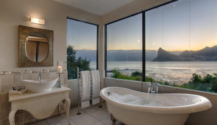 Corsica Mountain Suite bathroom