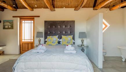 Entire Bedroom