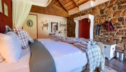 Canyon Lodge Family Room