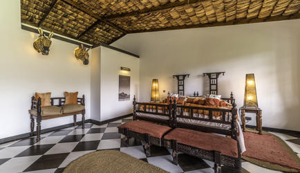 Hatari Suites 