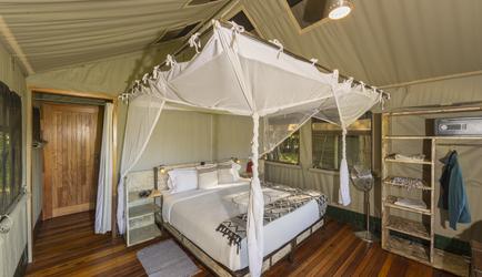 Meru bedroom