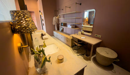 Family Suite Bathroom