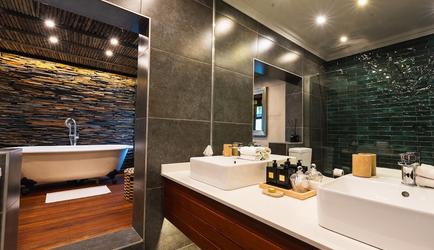 Luxury Suite