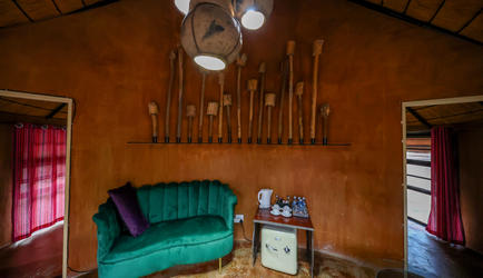 Family room lounge