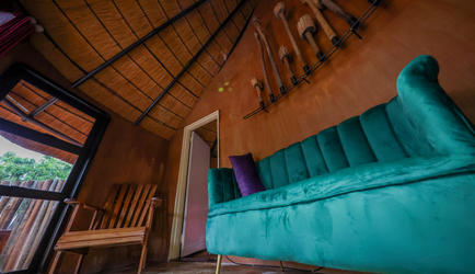 Family room lounge