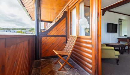 Knysna Log-Inn Deluxe Room