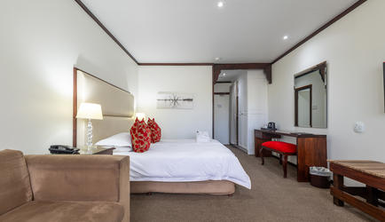 Knysna Log Inn - Luxury Room