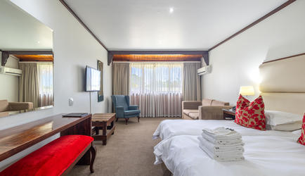 Knysna Log Inn - Luxury Room