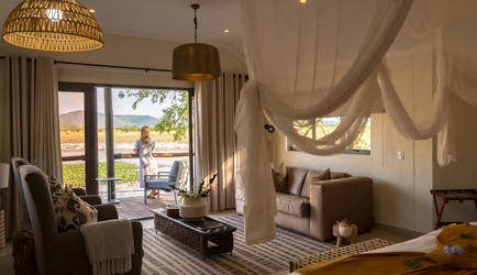Deluxe lounge area