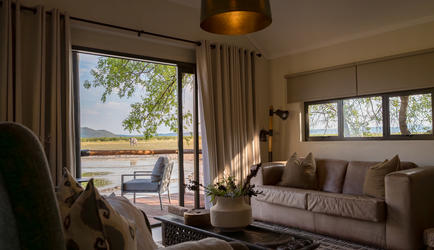 Deluxe lounge