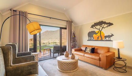 Family suite lounge
