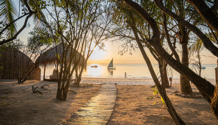 LUXURY BEACH VILLA - Ocean frontage