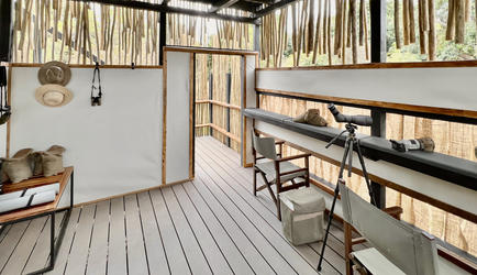 Chiawa Camp Photo Hide under Star Bed