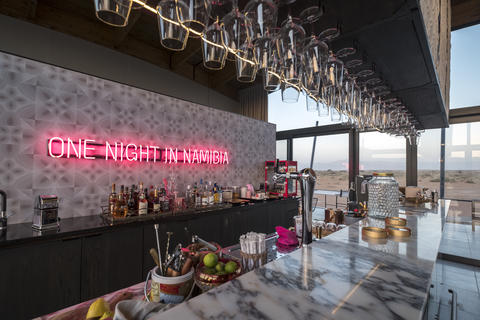 Herzlich willkommen in The Desert Grace! 95.000 Quadratkilometer ist die Namib groß und ob Sie es glauben oder nicht: Wir haben das schönste Plätzchen gefunden, das man sich für eine neue Lodge denken kann.