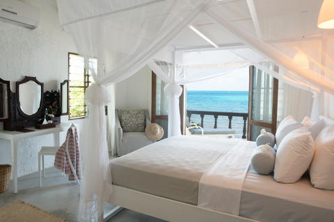 Chuini Zanzibar Beach Lodge | Villa