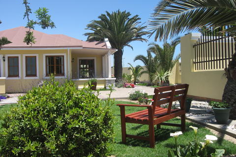 Genießen Sie die Sonne im Garten