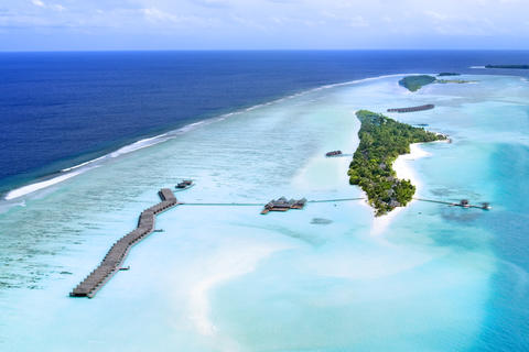 Crystal sea - 4 kilometers of beach around the resort and an extensive lagoon with an array of multi-coloured fishes