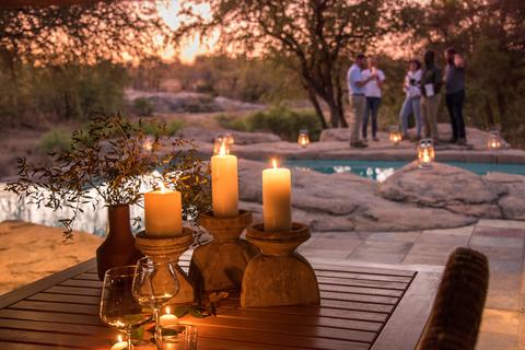Großzügige private Terrasse, ideal für Unterhaltung