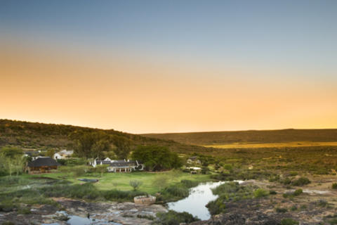 Eine Außenansicht von Bushmans Kloof Wilderness Reserve & Wellness Retreat