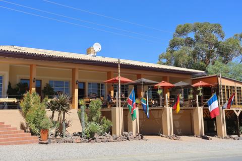 Terrasse und Essbereich im Freien