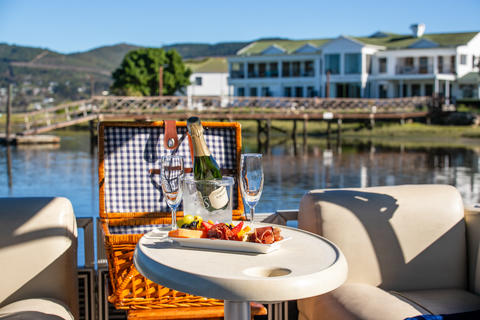 Genießen Sie ein Picknick auf The Boat